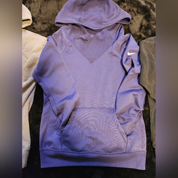 NIKE and Underarmour hoodies - Picture 2 of 3